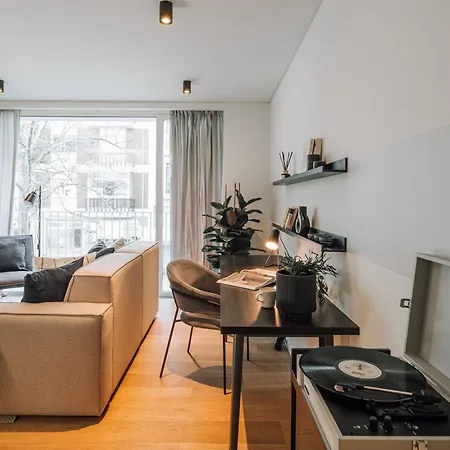 Tamariz - 1 Bedroom And Pool In Avenidas Novas * Lissabon